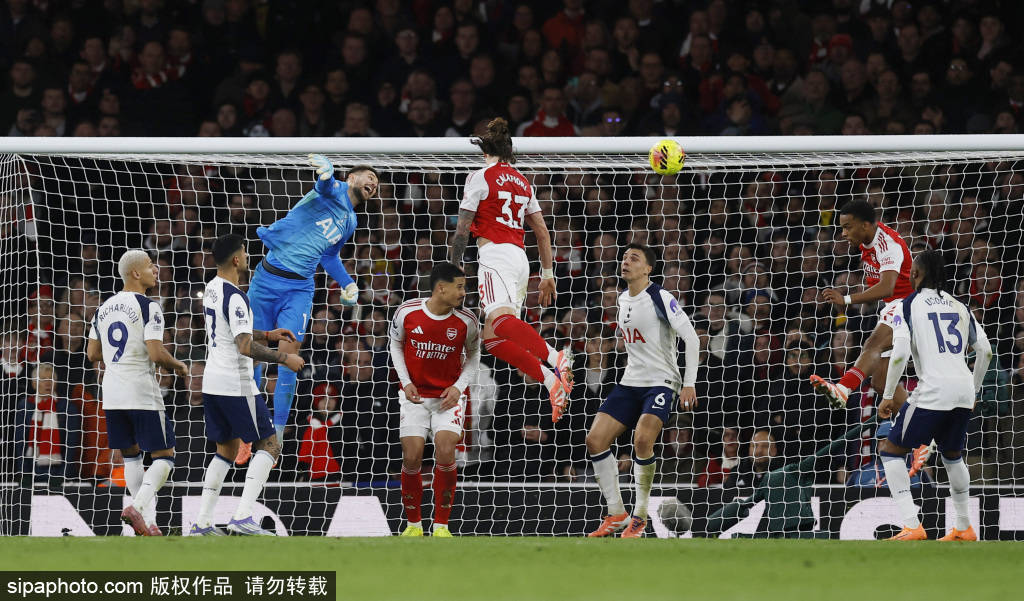 拜仁与阿森纳的欧冠巅峰对决：技术与战术的较量