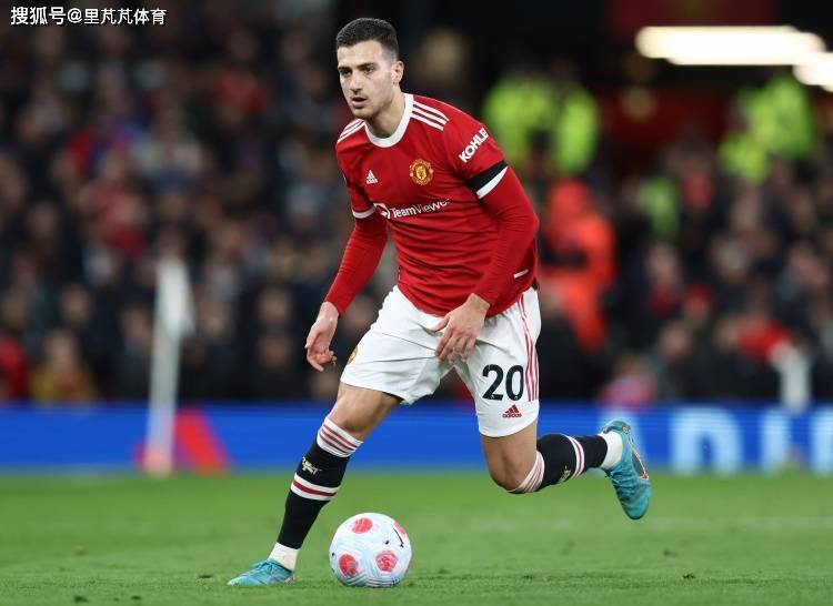 一日英超动向：曼联利物浦难兄难弟，阿森纳领跑态势不可阻挡